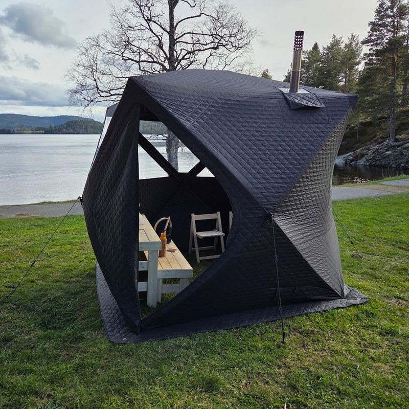 Badstutelt Ellingsvik. Ink. Vedovn, badstustein og termometer